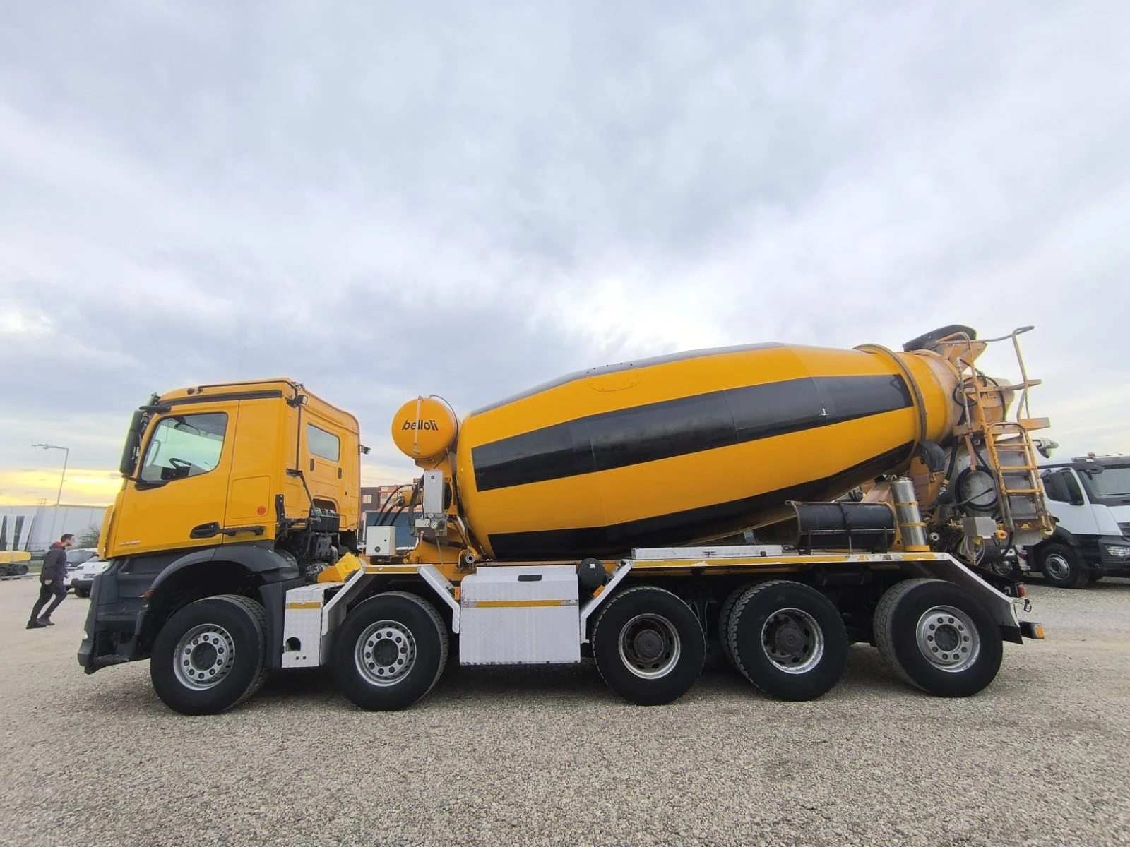 ����� ������ Mercedes AROCS 4448 BELLOLI 12M3 | Mobile.bg � ����������� 4