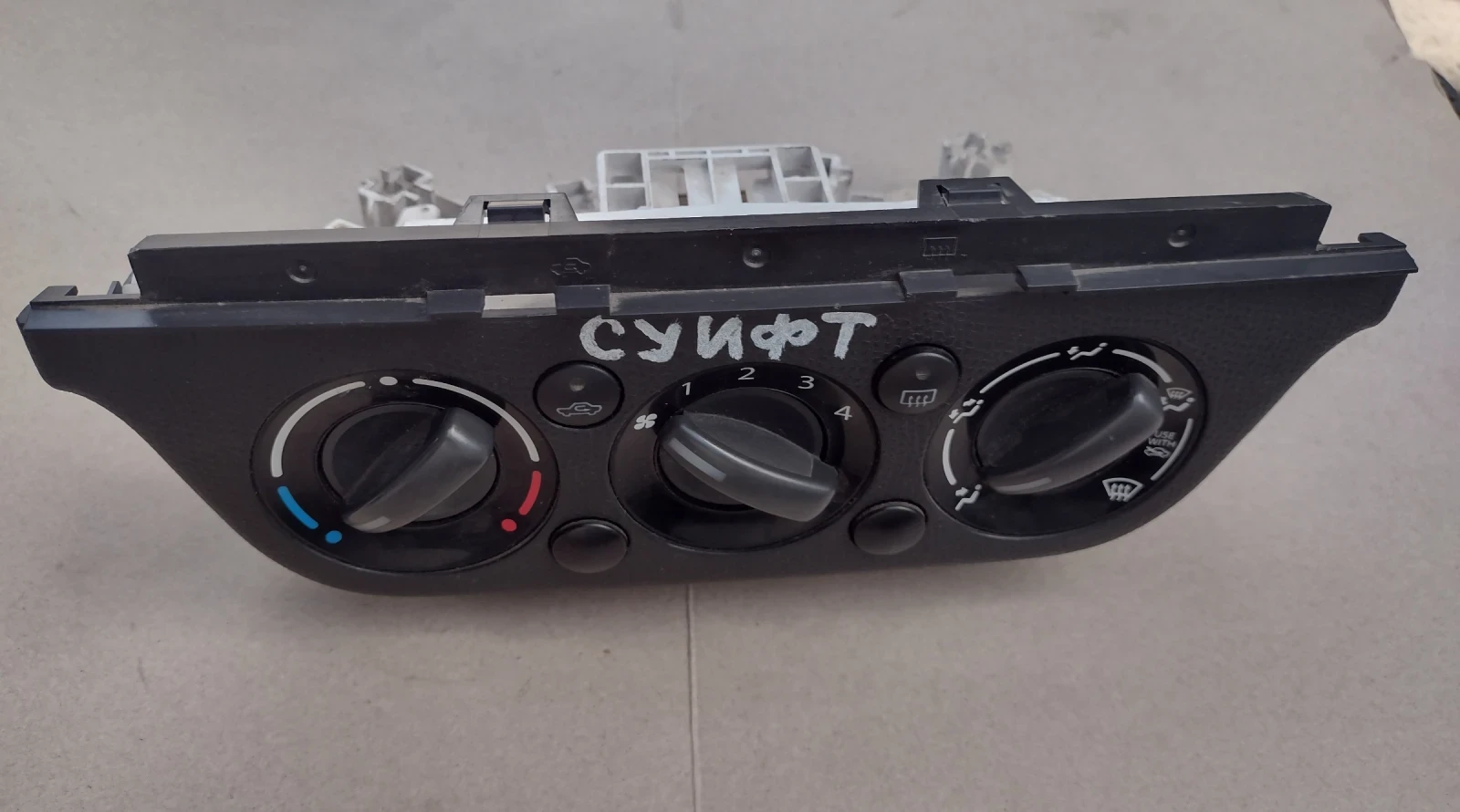    SUZUKI SWIFT (2006-2011)   | Mobile.bg   1