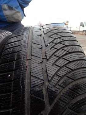 Гуми Зимни 245/50R18, снимка 1
