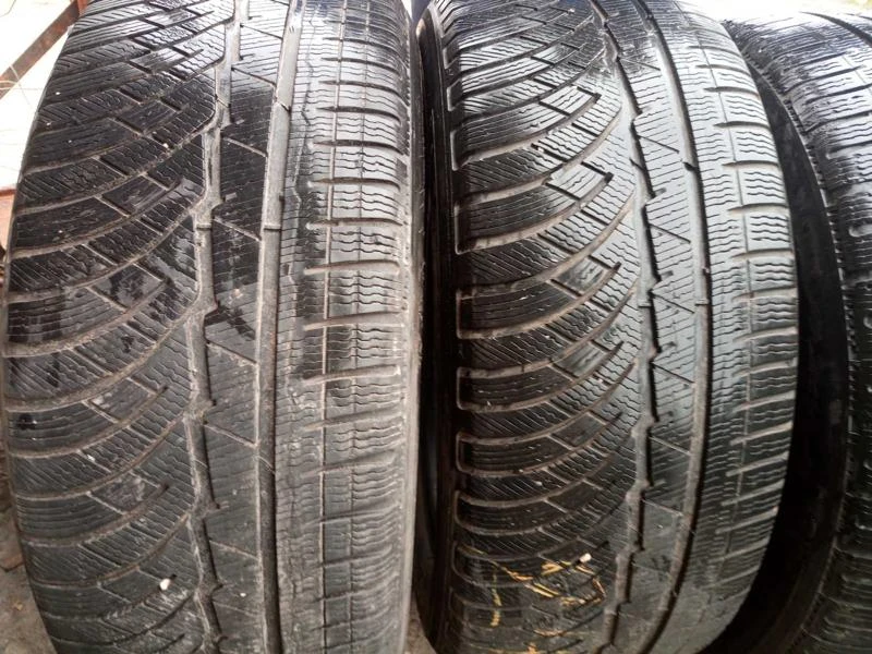 Гуми Зимни 245/50R18, снимка 2 - Гуми и джанти - 31257738