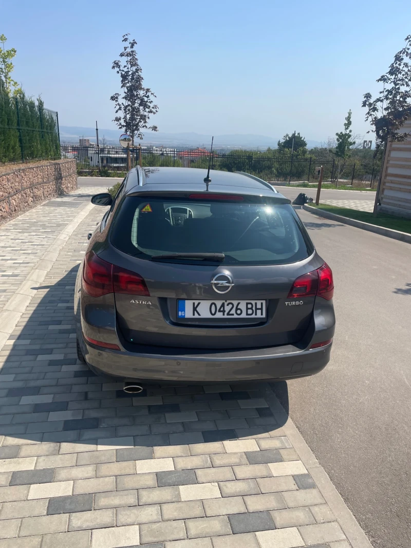 Opel Astra, снимка 4 - Автомобили и джипове - 46921782