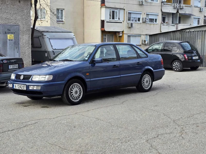 VW Passat, снимка 14 - Автомобили и джипове - 48286026