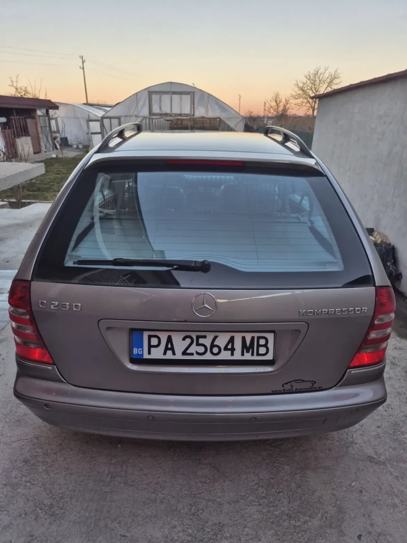 Mercedes-Benz C 230 kompressor Бензин/ГАЗ, снимка 7 - Автомобили и джипове - 48825922