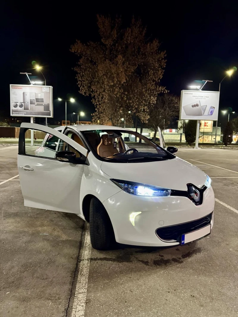 Renault Zoe, снимка 5 - Автомобили и джипове - 48846223