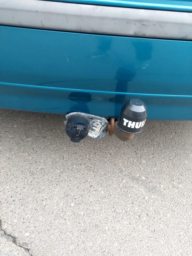 Nissan Almera tino 2.2 dci, снимка 6 - Автомобили и джипове - 50247392