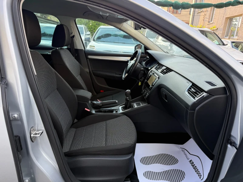 Skoda Octavia 1.4TSI G-TEC NAVI, снимка 13 - Автомобили и джипове - 50168567