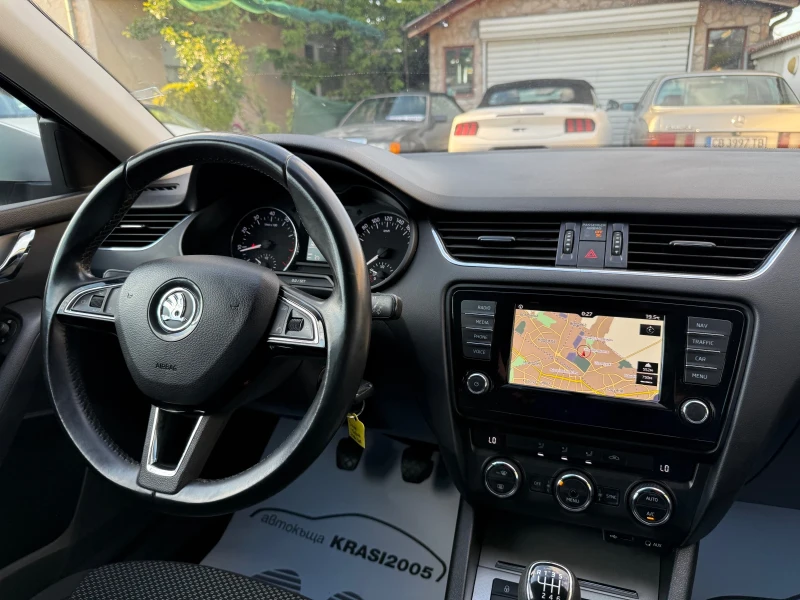 Skoda Octavia 1.4TSI G-TEC NAVI, снимка 11 - Автомобили и джипове - 50168567