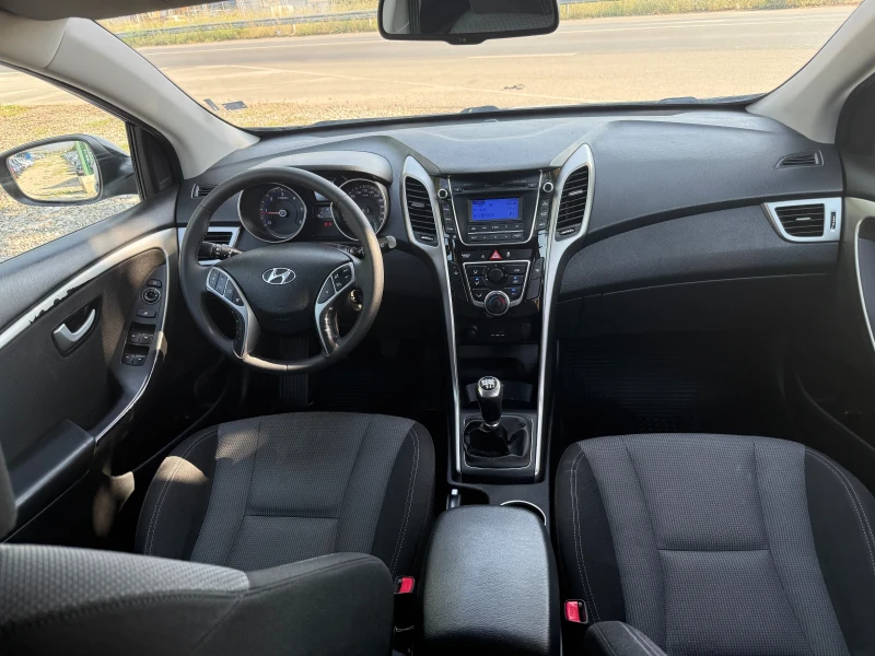 Hyundai I30 1.6 CRDI, снимка 12 - Автомобили и джипове - 51336752