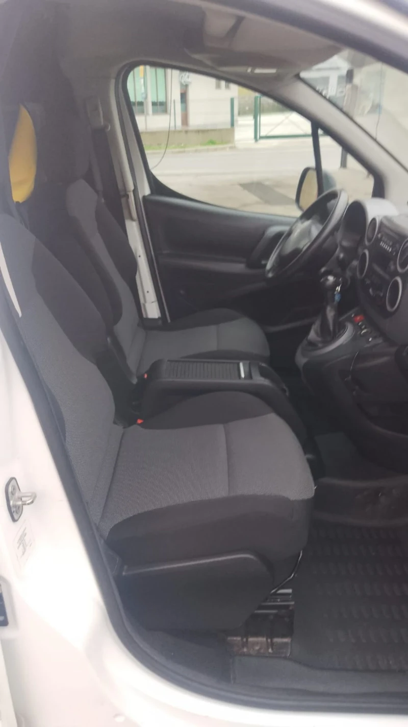 Peugeot Partner 1.6hdi 100ks 2018g evro6 , снимка 8 - Автомобили и джипове - 52940198
