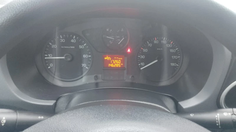 Peugeot Partner 1.6hdi 100ks 2018g evro6 , снимка 10 - Автомобили и джипове - 52940198