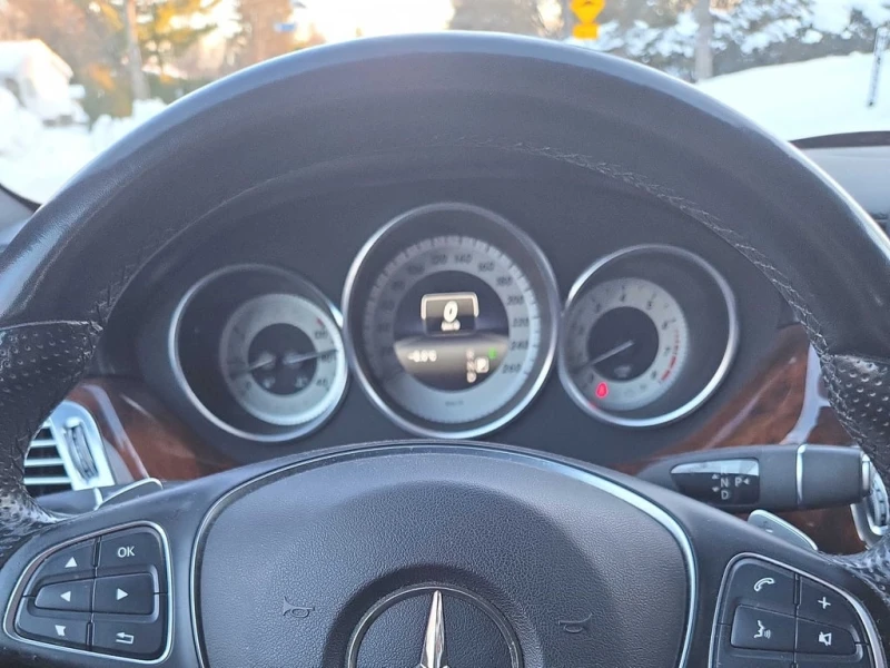 Mercedes-Benz CLS 550 4MATIC * AMG PACK* ОБДХУВАНЕ* 360 КМАЕРА* , снимка 8 - Автомобили и джипове - 53381152