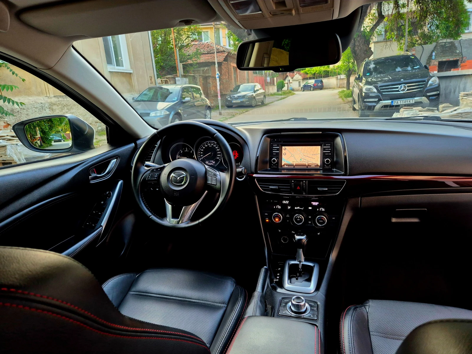 Mazda 6 2.2d-LUXURY- navi-avtomat-кожа-veriga-japan  - изображение 4