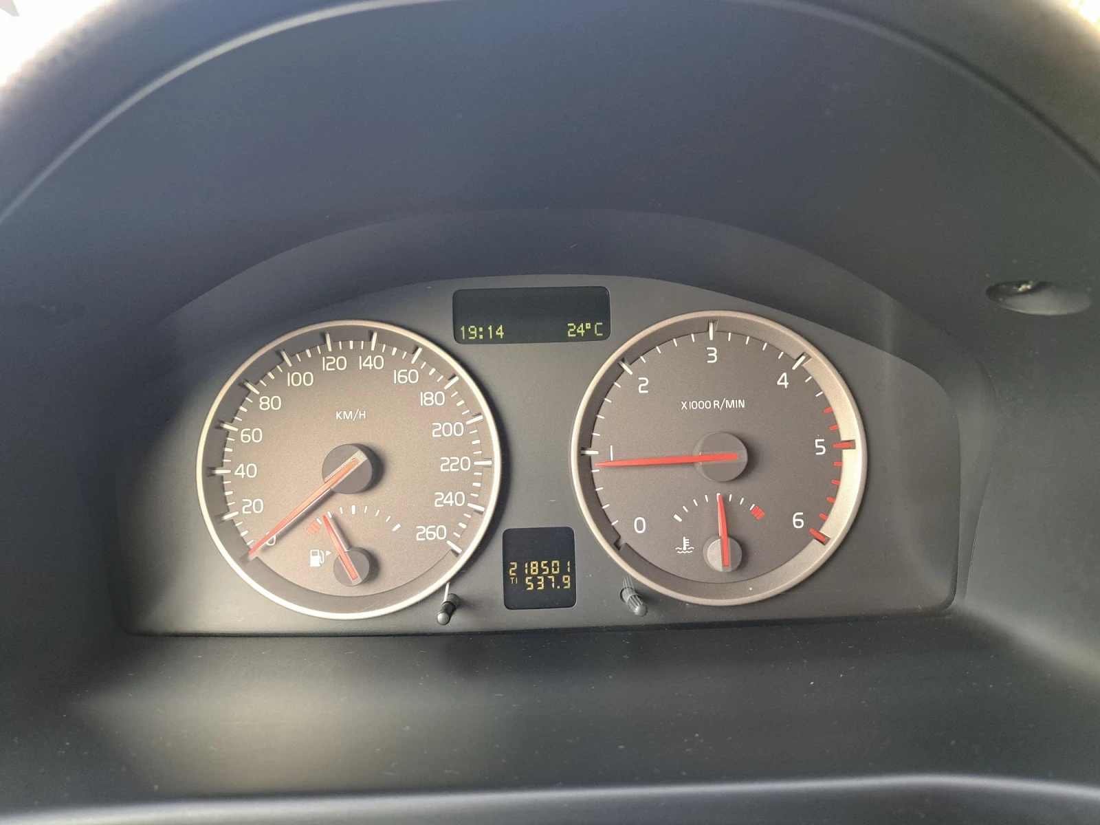 Volvo S40  - изображение 9