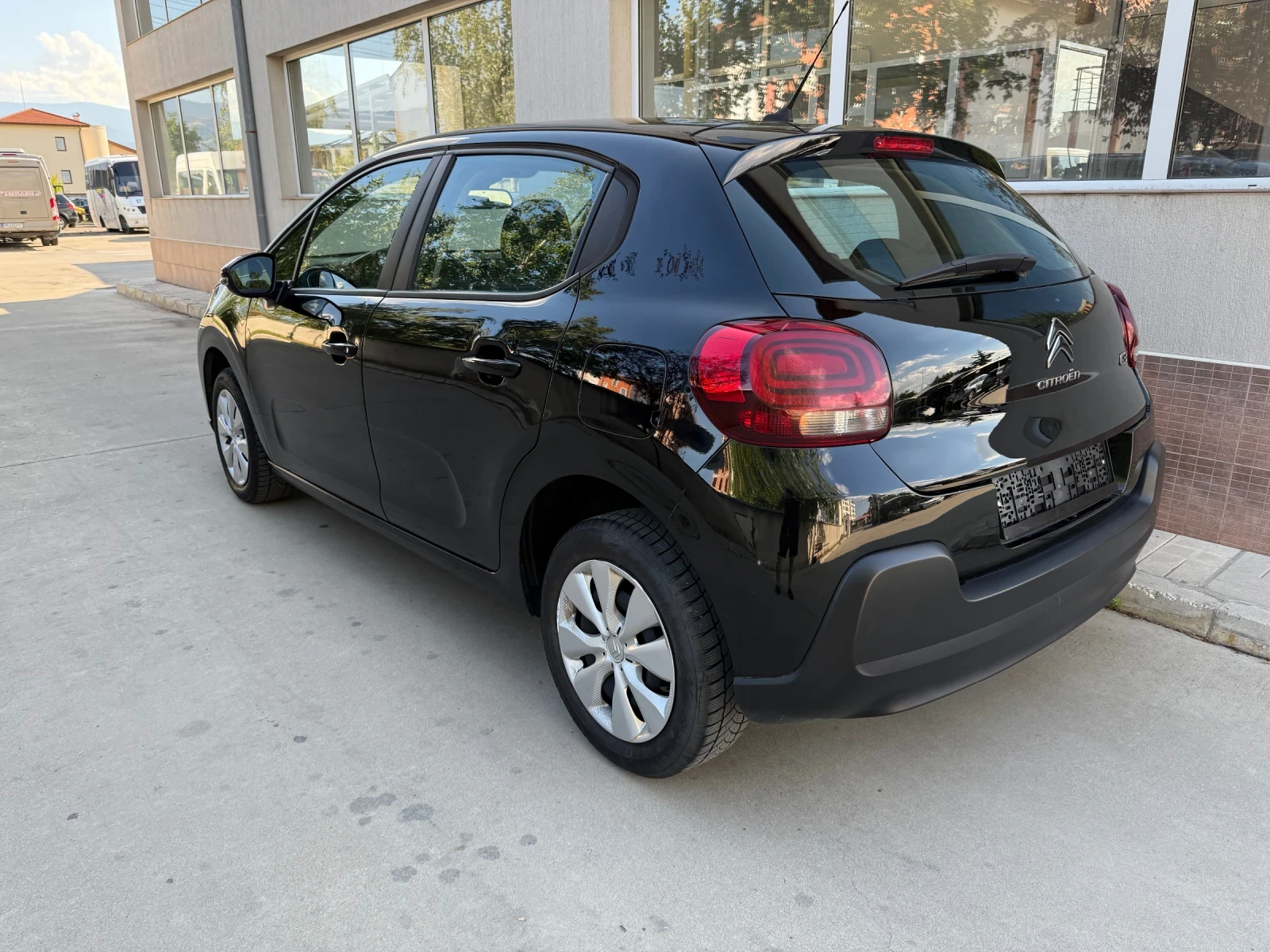 Citroen C3 1.2 Pure Tech - изображение 3