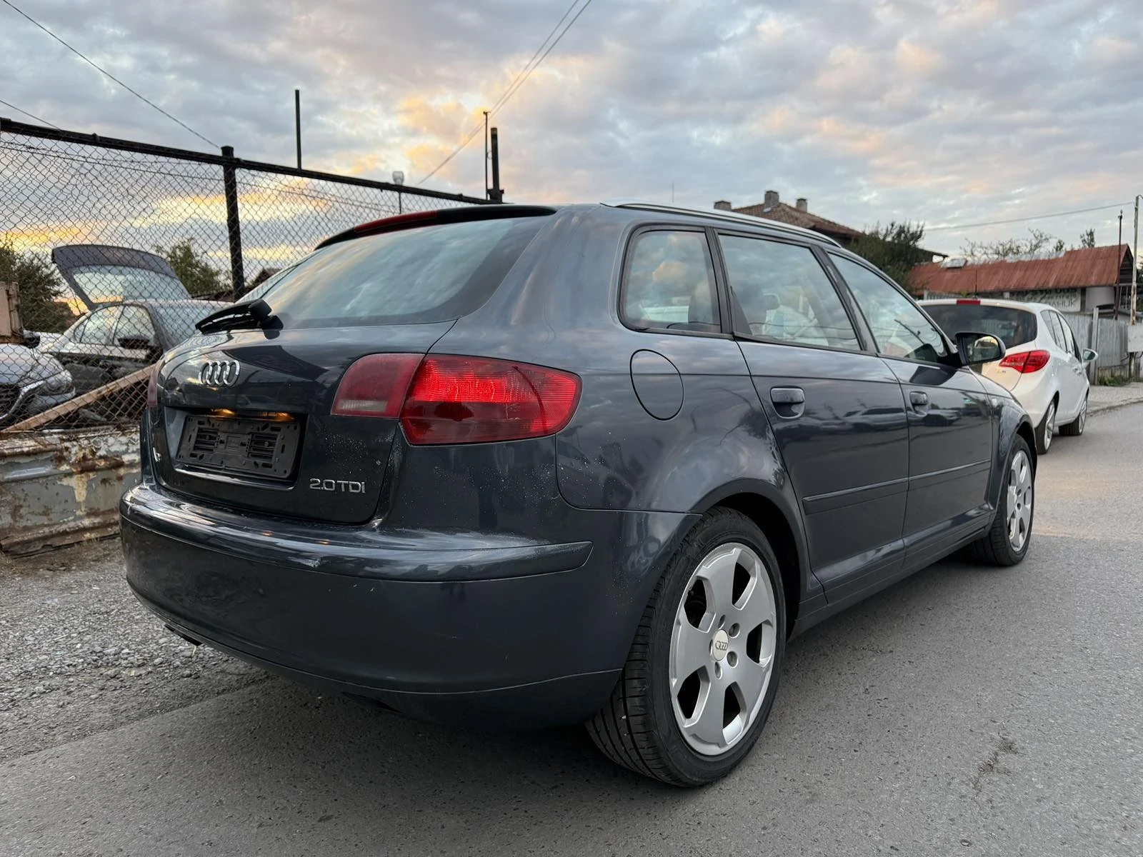 Audi A3 2, 000TDI EURO4  - изображение 5