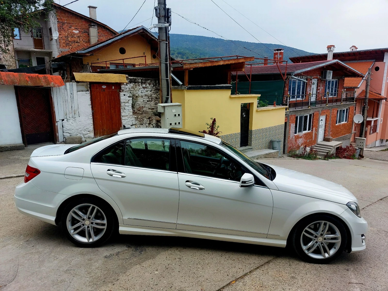 Mercedes-Benz C 300 4-MATIC 118 000 km - изображение 7