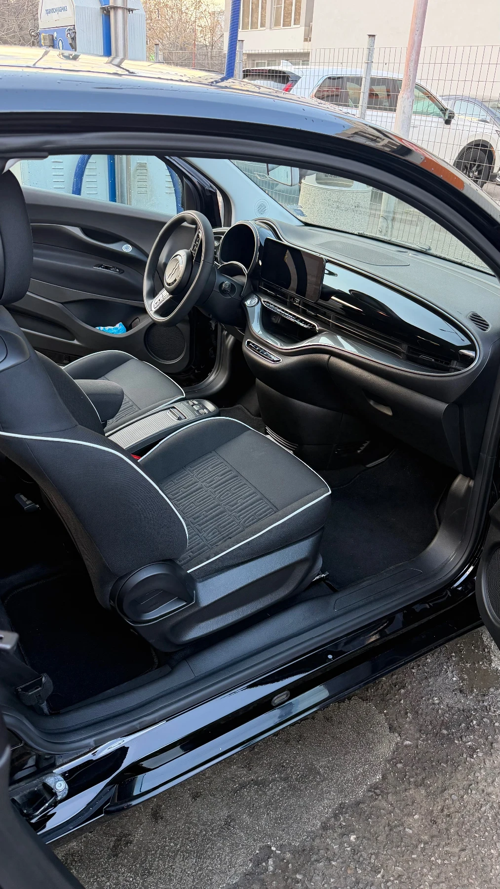 Fiat 500e 3+ 1, снимка 12 - Автомобили и джипове - 53990541