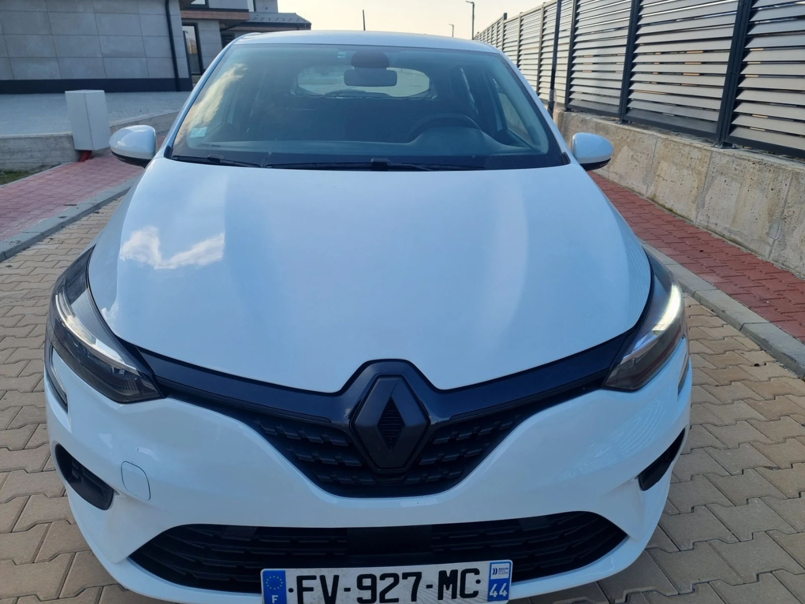 Renault Clio 1.5DCI Navi, снимка 3 - Автомобили и джипове - 54323847