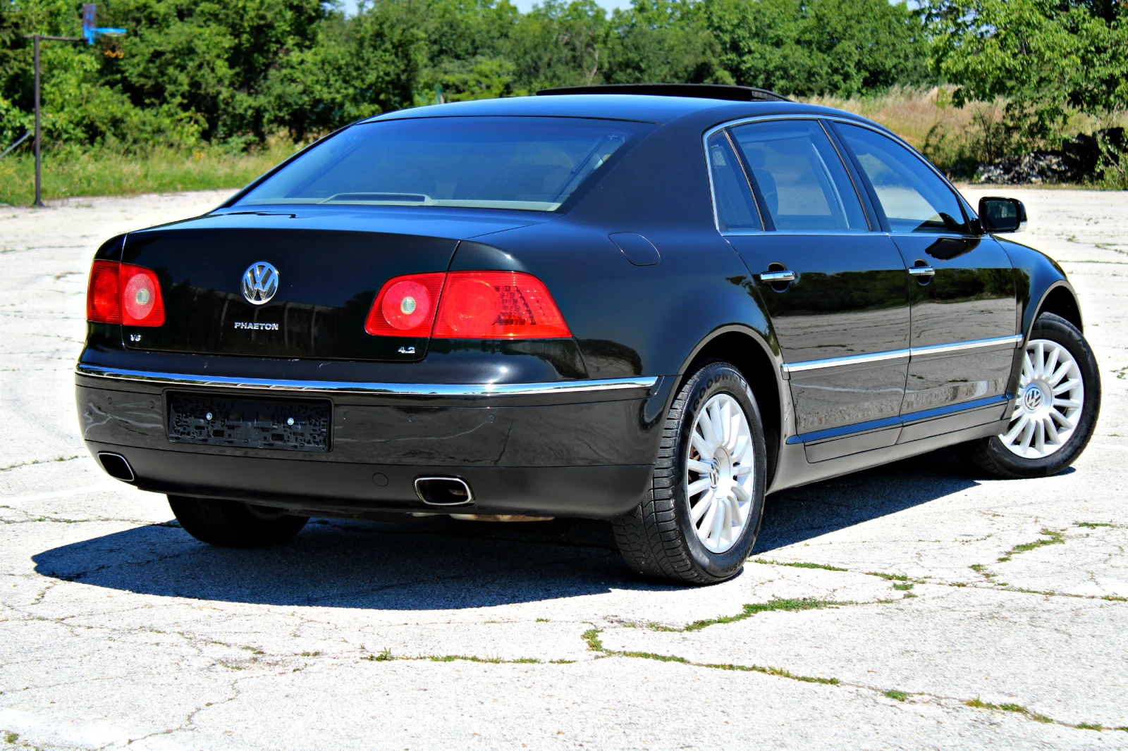 VW Phaeton 4.2 V8 Long EXCLUSIVE Швейцария , снимка 4 - Автомобили и джипове - 54972042