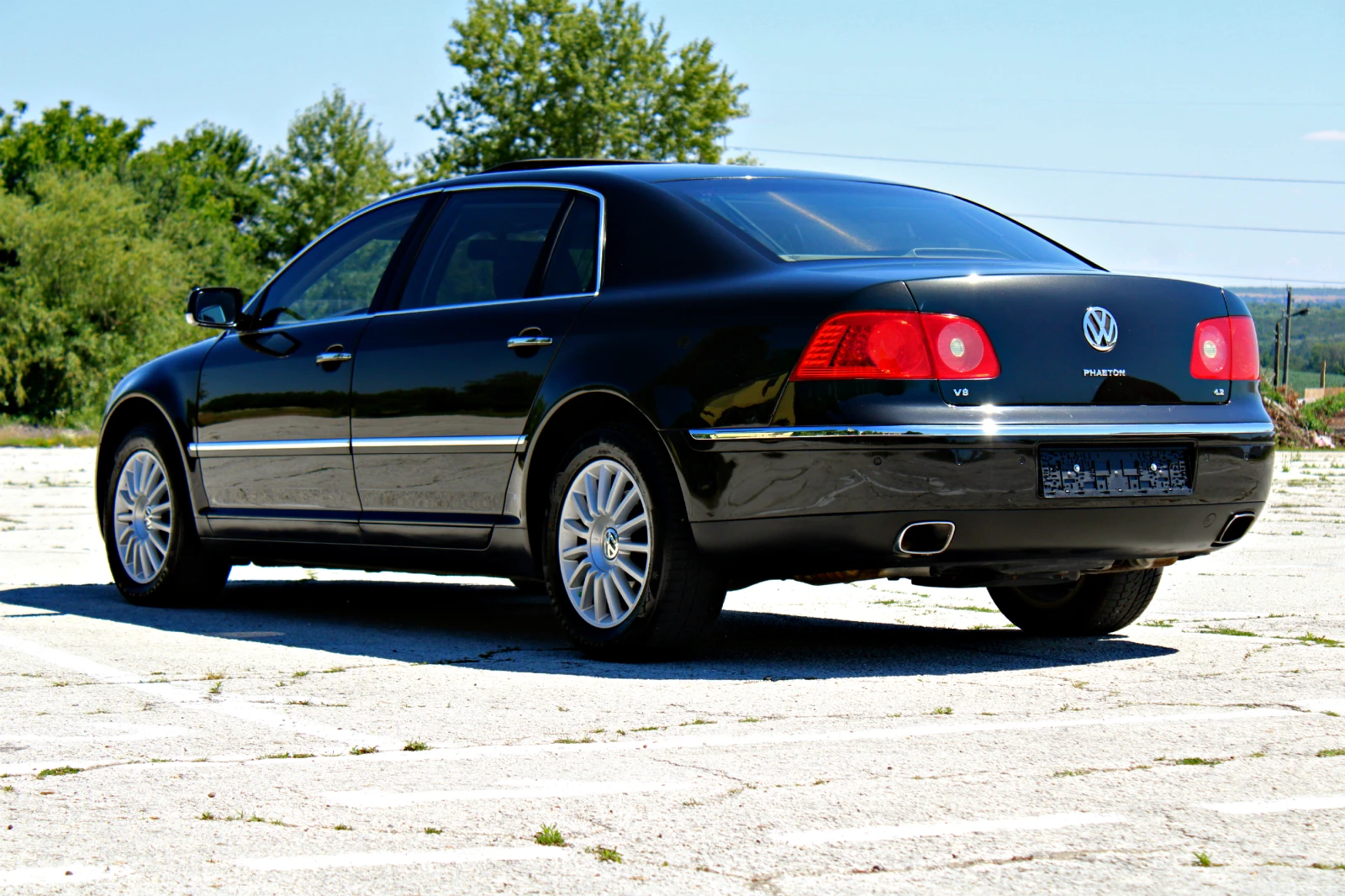 VW Phaeton 4.2 V8 Long EXCLUSIVE Швейцария , снимка 7 - Автомобили и джипове - 54972042