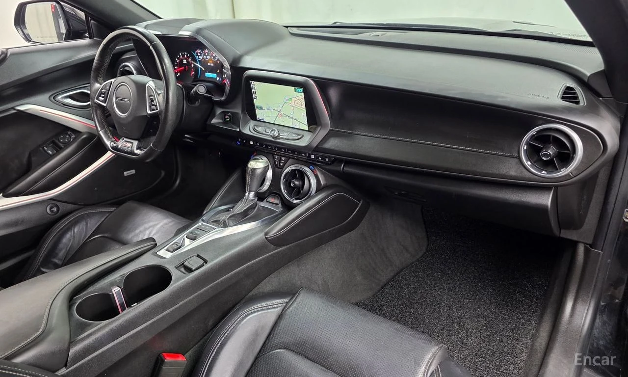 Chevrolet Camaro SS* 6.2* V8* ПОДГРЕВ* ОБДУХВАНЕ* КАМЕРА* КЕЙЛЕС* , снимка 7 - Автомобили и джипове - 55029678
