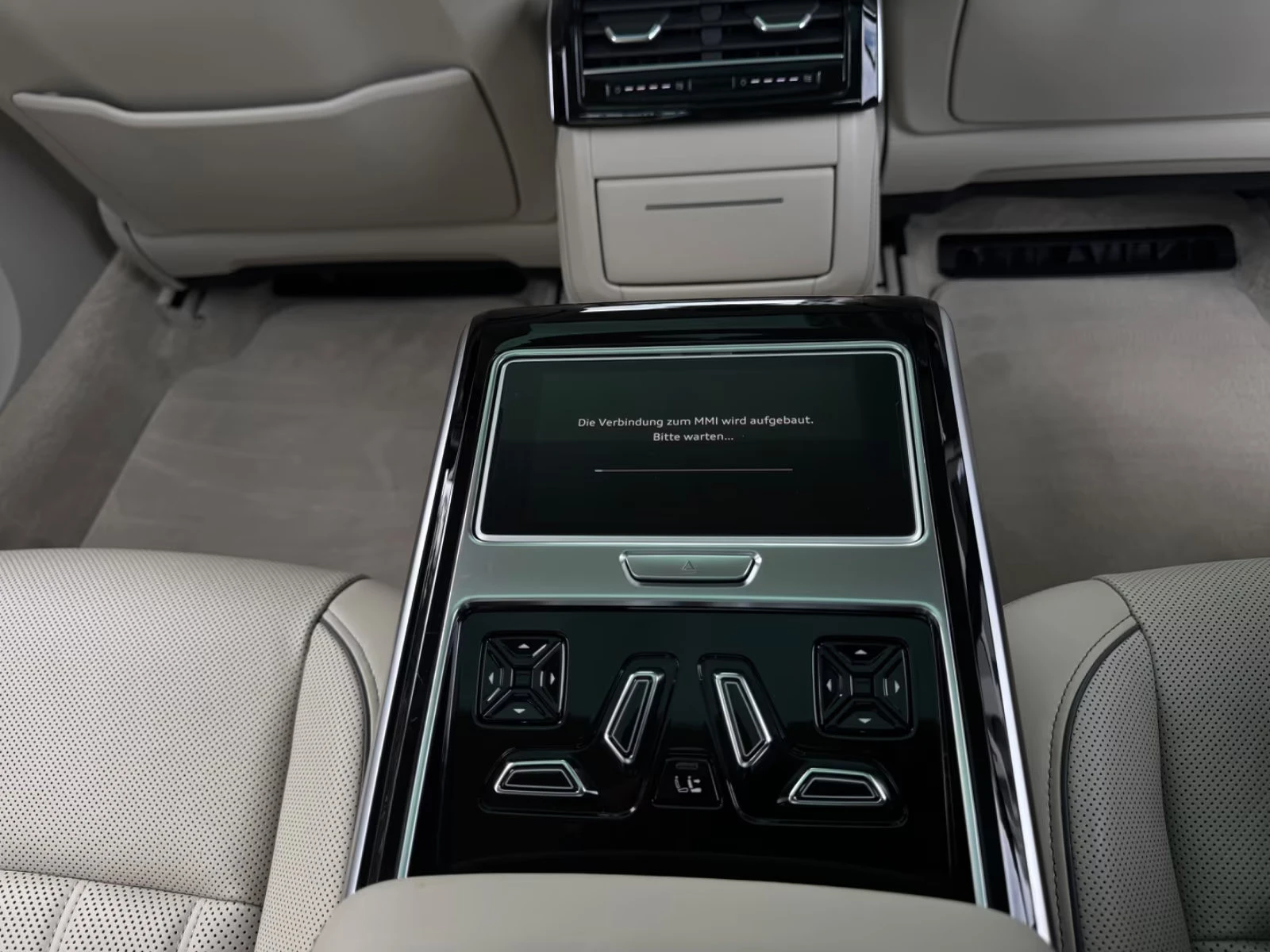 Audi A8 50TDI/286HP/L/MASSAGE/PANO/360/B&O/TV/MEMO/466q | Mobile.bg � ����������� 14