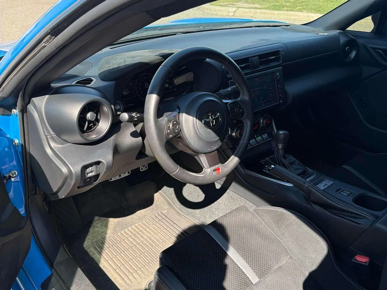 Toyota GR86 * Premium * АВТОКРЕДИТ БЕЗ ПЪРВОНАЧАЛНА ВНОСКА* , снимка 5 - Автомобили и джипове - 55083044