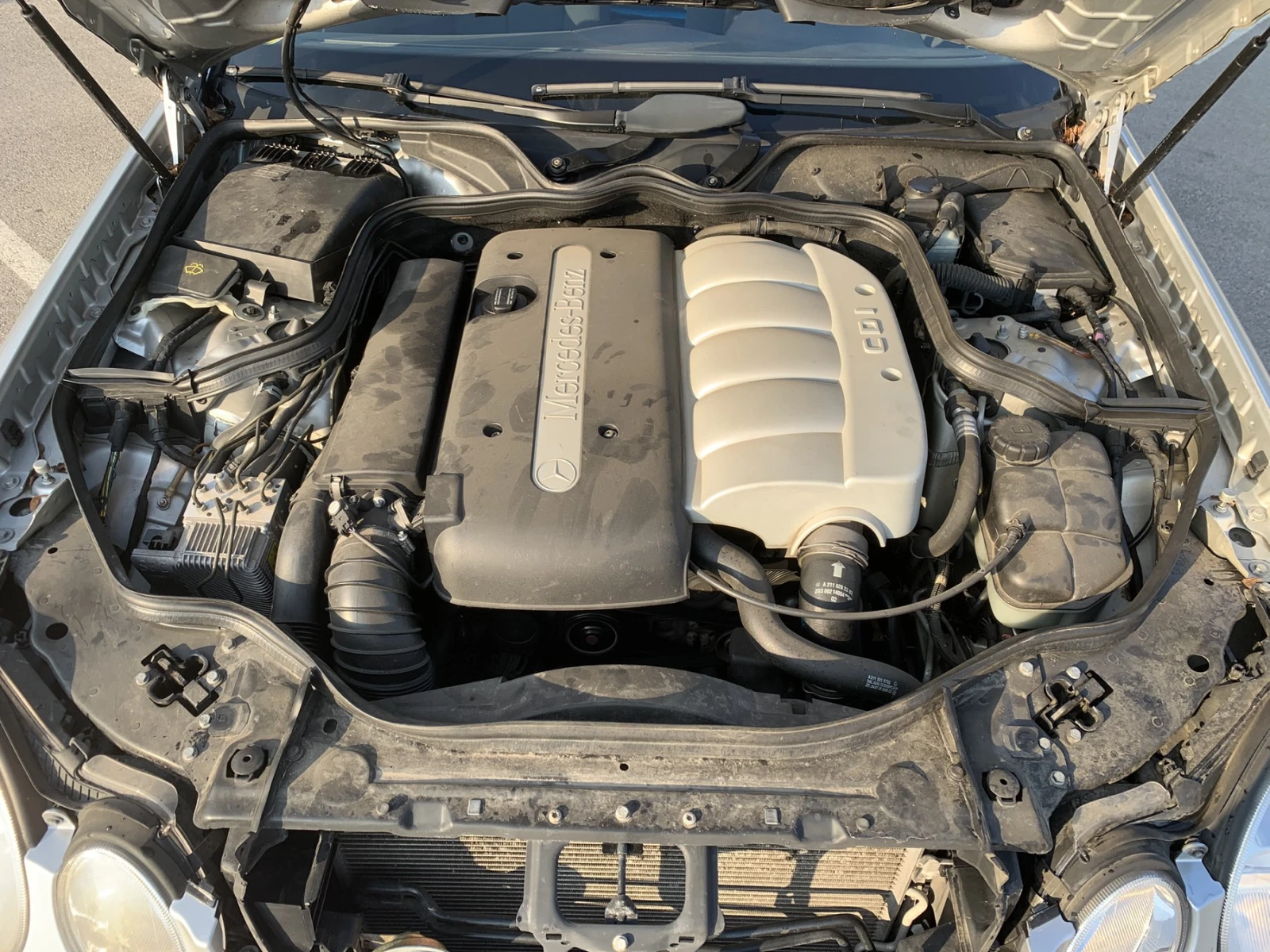 Mercedes-Benz E 220 E220 CDI, снимка 11 - Автомобили и джипове - 55629331