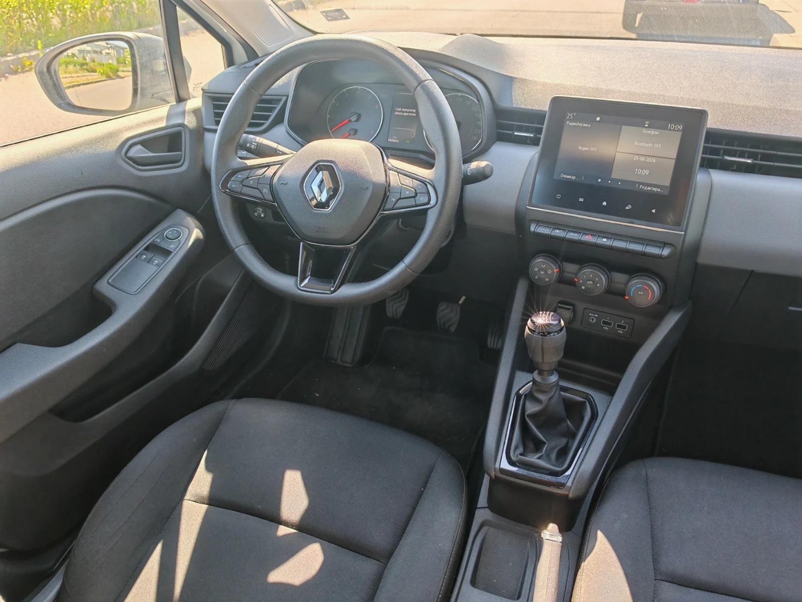 Renault Clio 1.0TCe EcoG ГАЗ нов двигател, снимка 10 - Автомобили и джипове - 56251989
