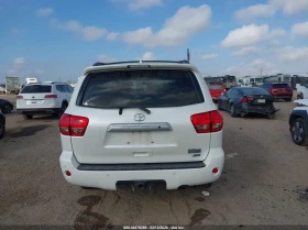 Toyota Sequoia 5.7 V8 * * PLATINUM * * CARFAX * * АВТО КРЕДИТ * *, снимка 5