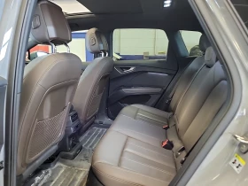 Audi Q4 Е-tron 50 QUATTRO, снимка 11