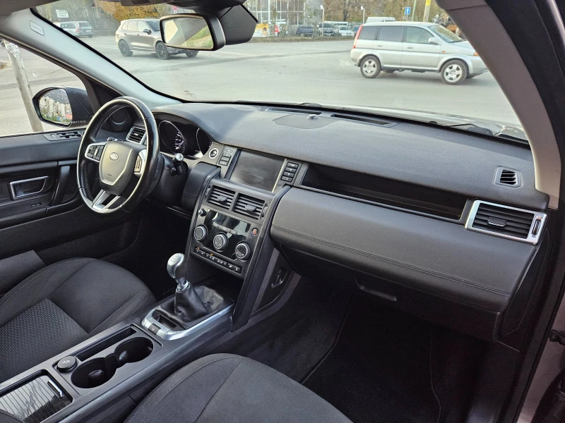 Land Rover Discovery Sport 2.0D, 150к.с., Пълна сервизна история!, снимка 9 - Автомобили и джипове - 47876936