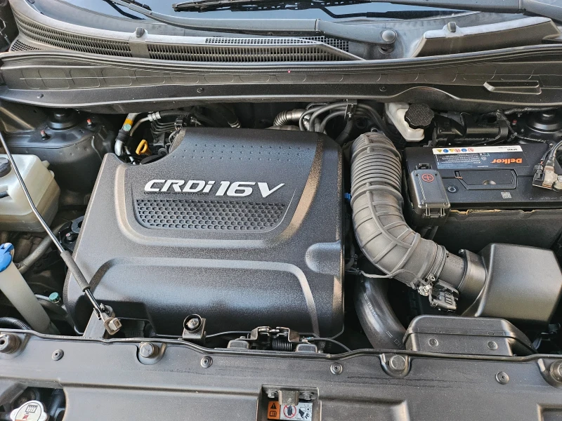 Hyundai Tucson 2.0 EVGT, снимка 15 - Автомобили и джипове - 52393682