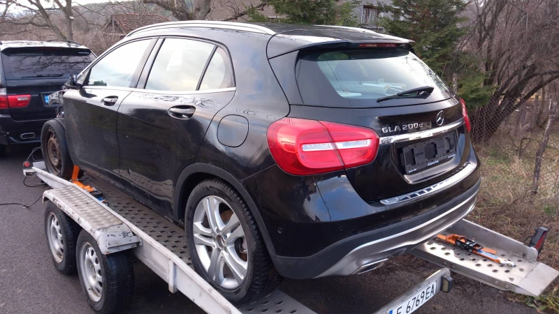 Mercedes-Benz GLA 200, снимка 5 - Автомобили и джипове - 53336259