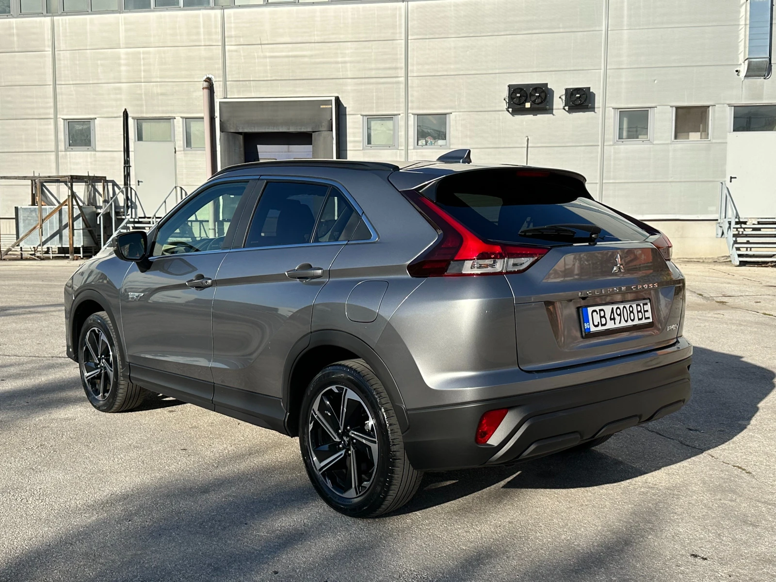 Mitsubishi Eclipse Cross 2.4i Plug In Hybrid - изображение 3