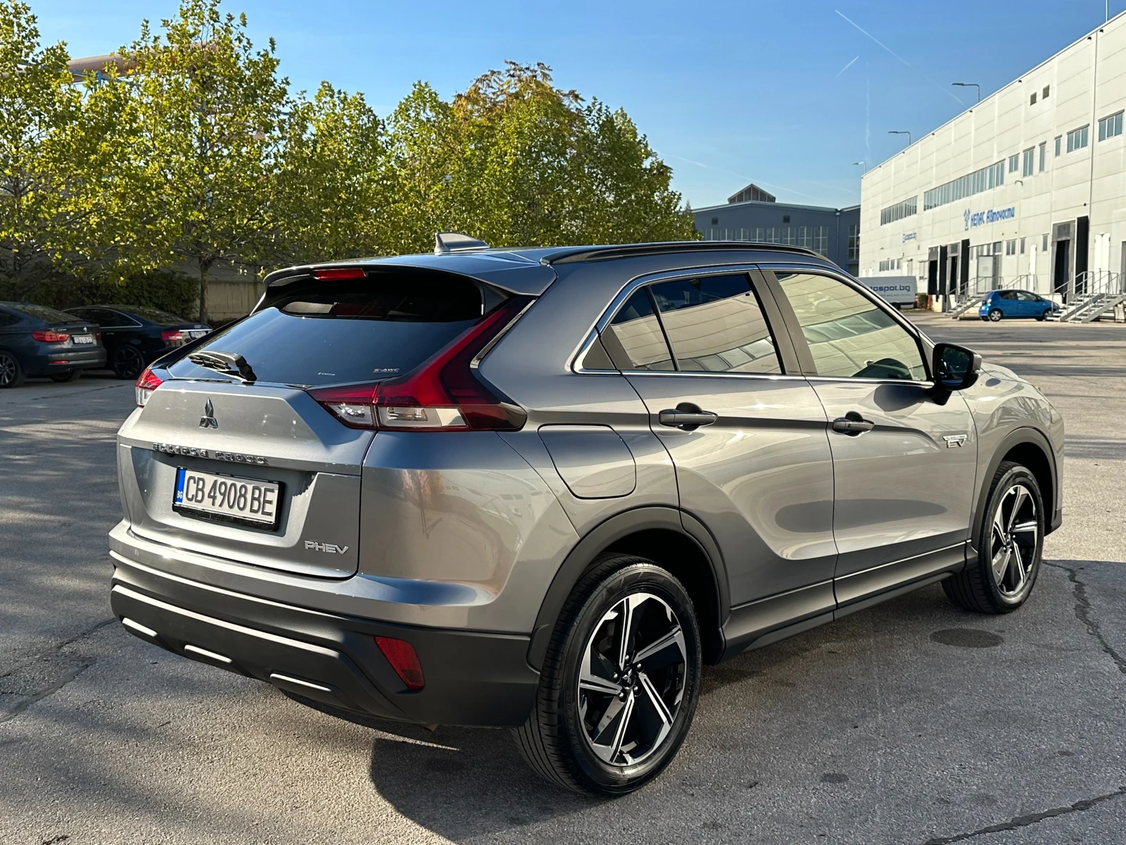 Mitsubishi Eclipse Cross 2.4i Plug In Hybrid - изображение 4