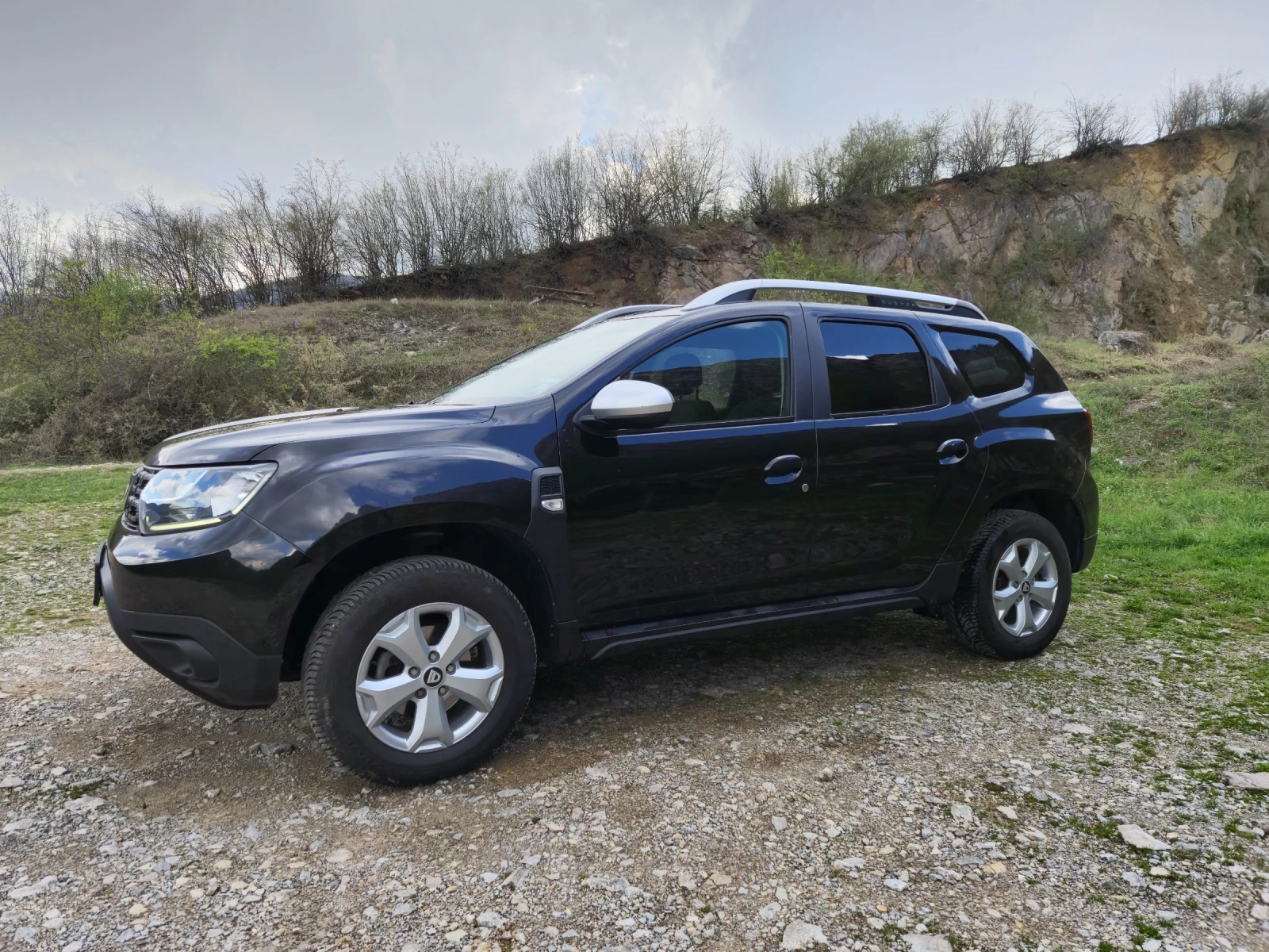 Dacia Duster 1.5dci Сервизна История - изображение 4