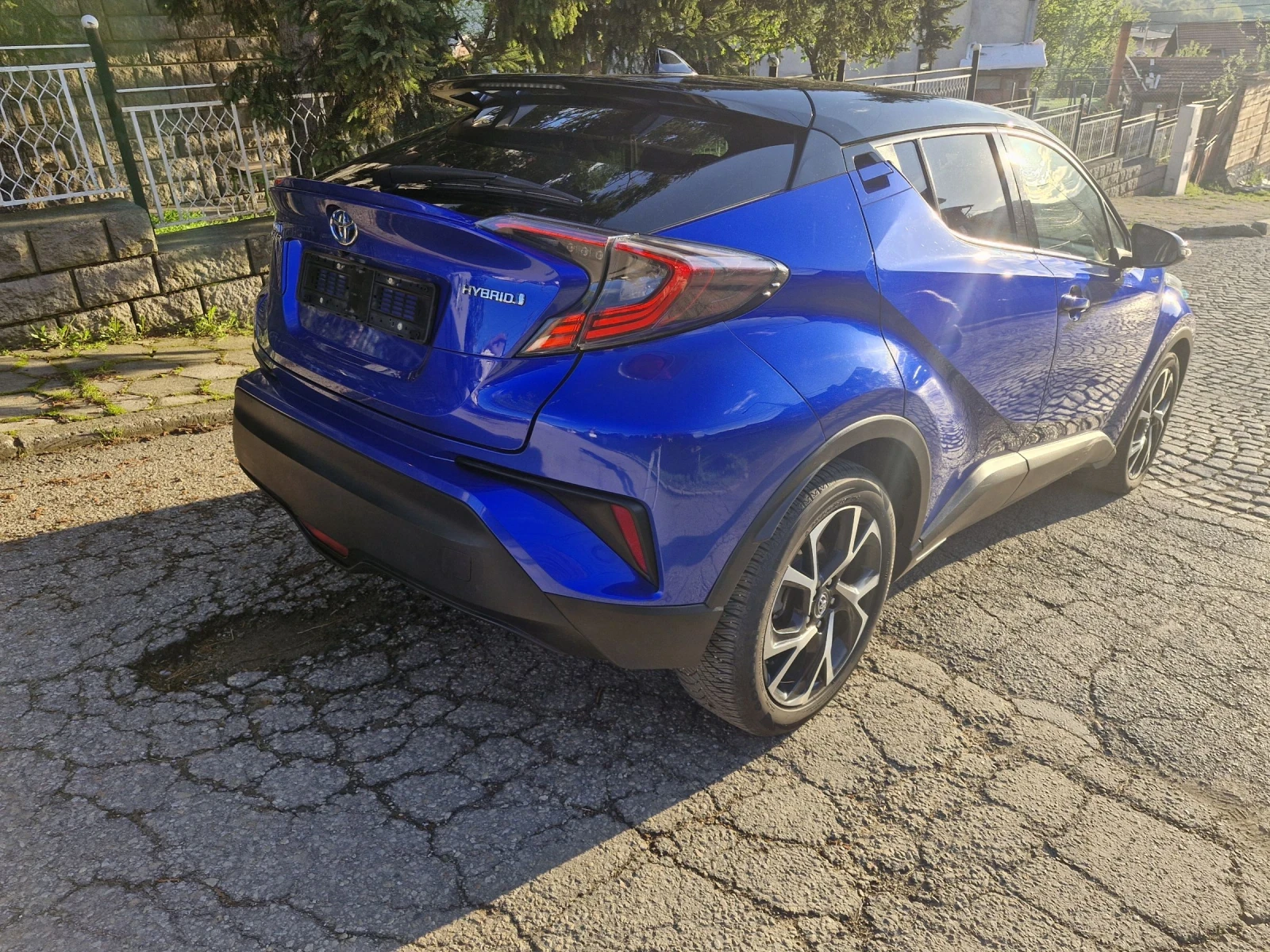 Toyota C-HR 1.8 HYBRID Euro 6 LEd  TOP/ЛИЗИНГ - изображение 8