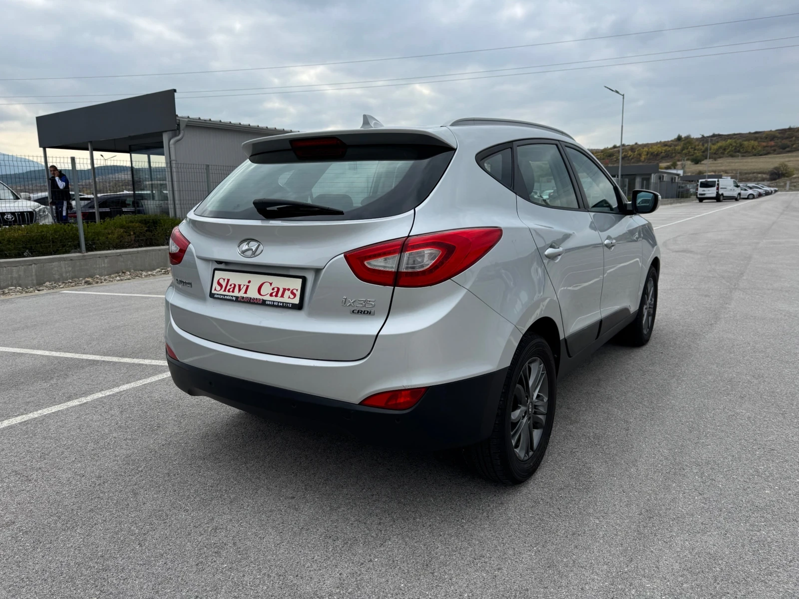 Hyundai IX35 1.7 CRDI 2WD XPOSSIBLE - KEYLESS/ CAMERA/ ПОДГРЕВ - изображение 4