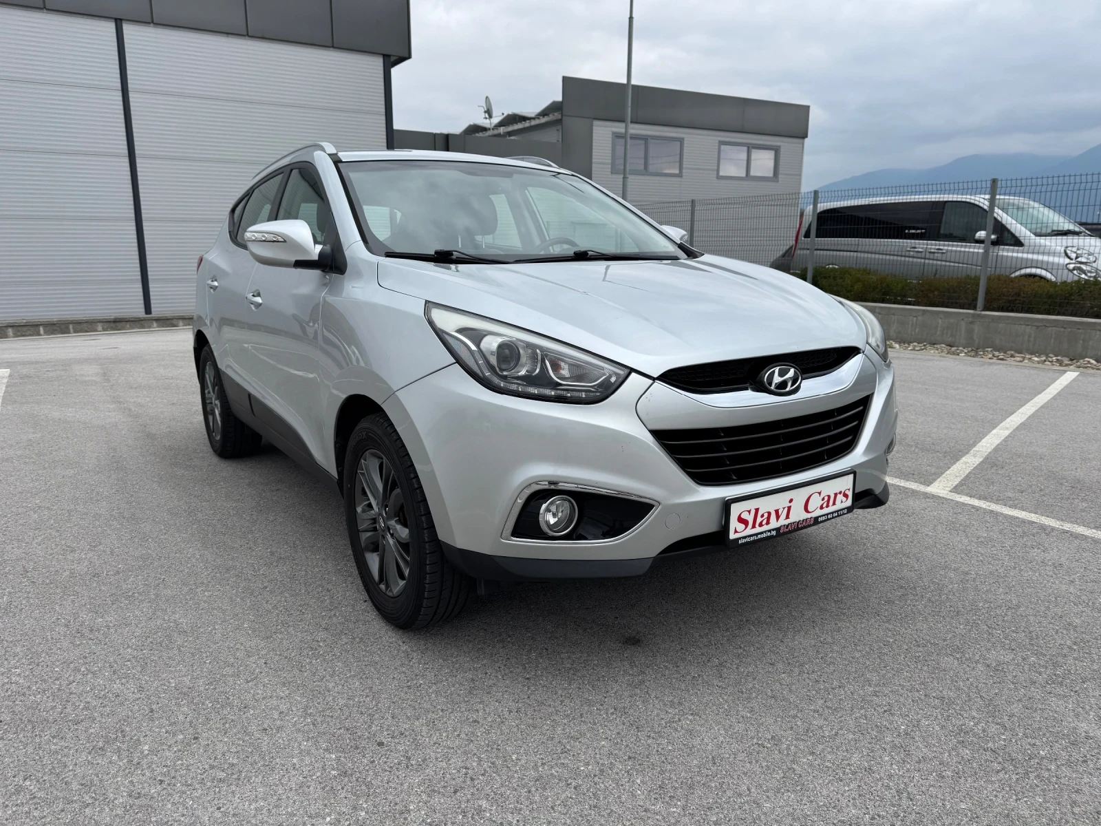 Hyundai IX35 1.7 CRDI 2WD XPOSSIBLE - KEYLESS/ CAMERA/ ПОДГРЕВ - изображение 3