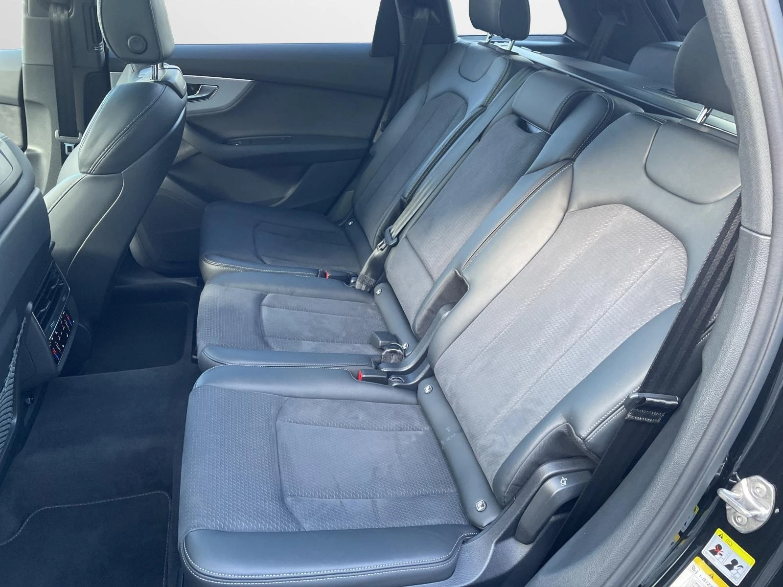 Audi SQ7 TFSI/FACELIFT/BLACK OPTIC/PANO/MATRIX/HUD/7/ | Mobile.bg   12