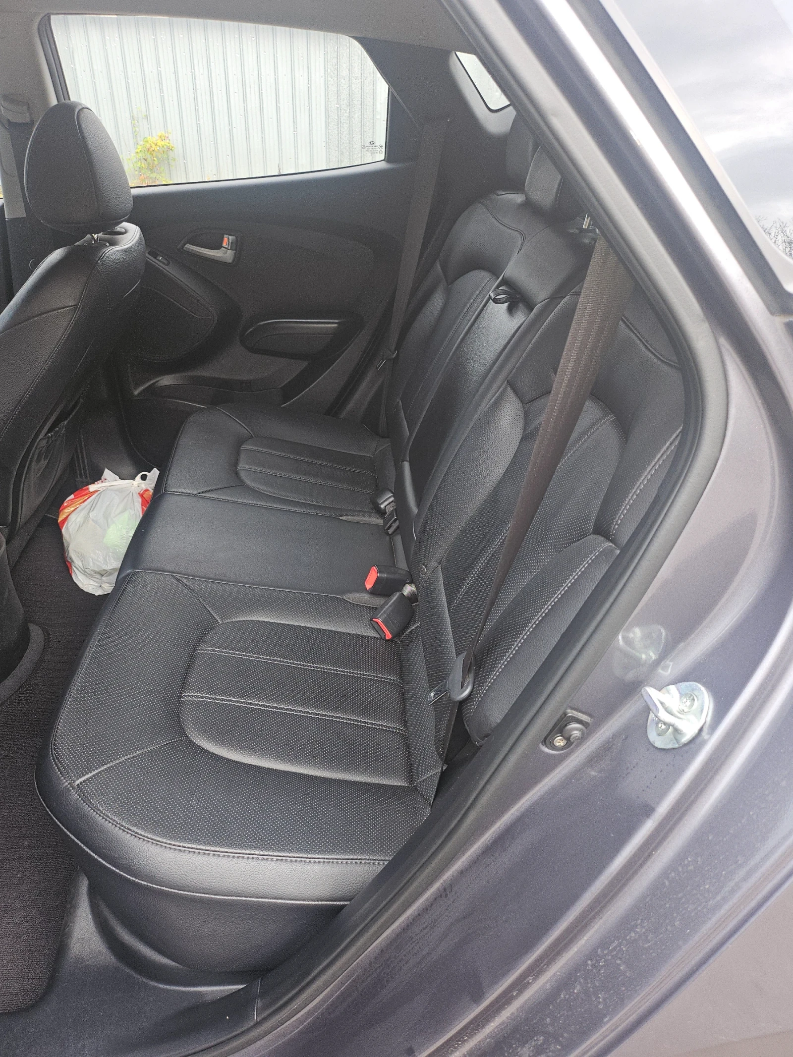 Hyundai Tucson 2.0 EVGT - изображение 6