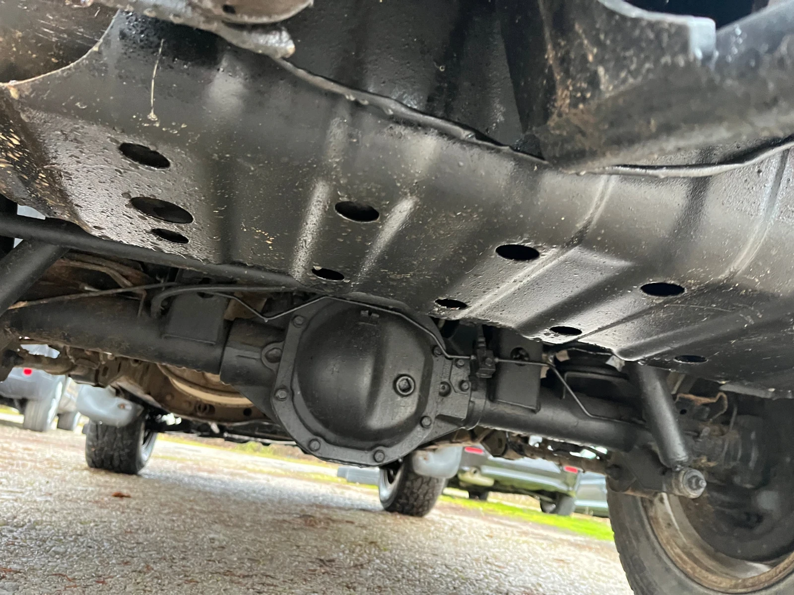 Nissan Terrano 2.7-125к.с. - изображение 7