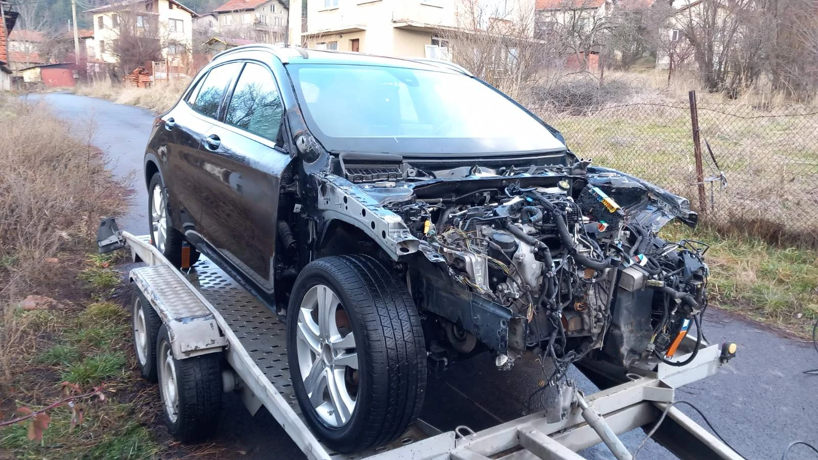 Mercedes-Benz GLA 200  - изображение 7