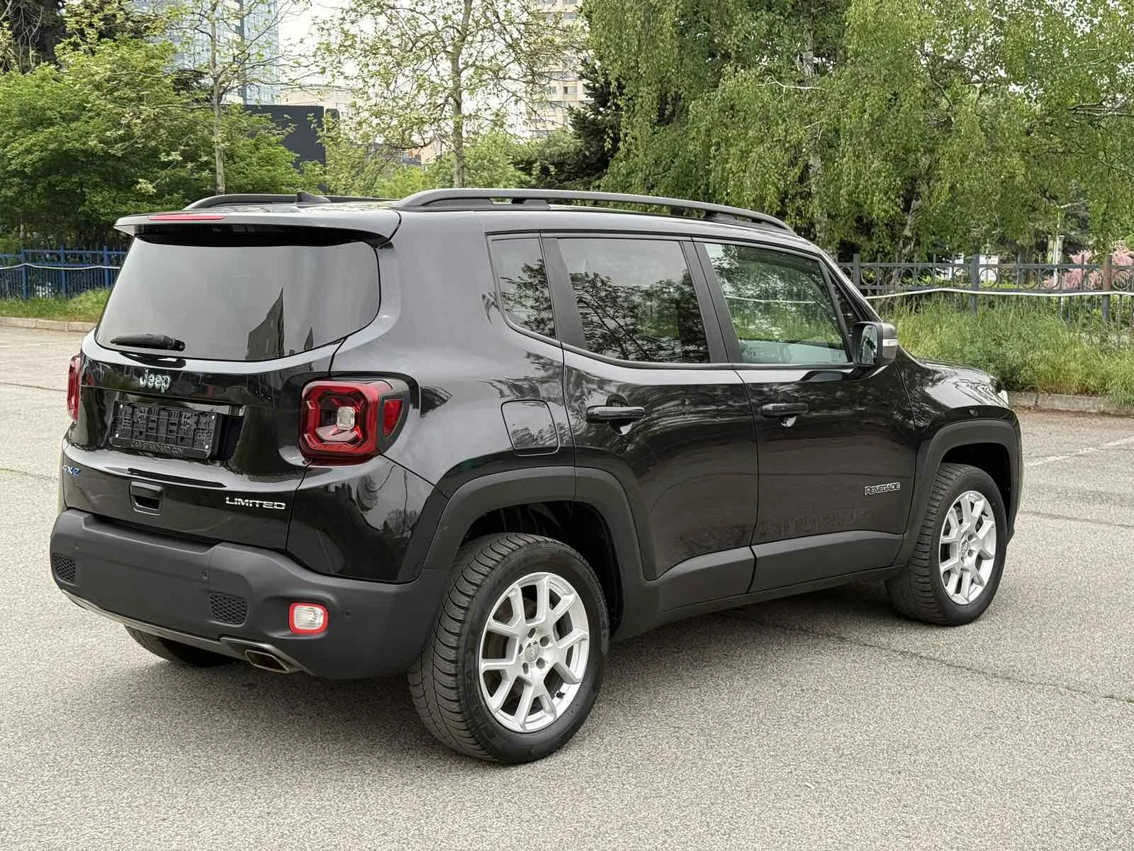 Jeep Renegade 4xe Plug-In Hybrid Limited 4x4, снимка 6 - Автомобили и джипове - 54580173