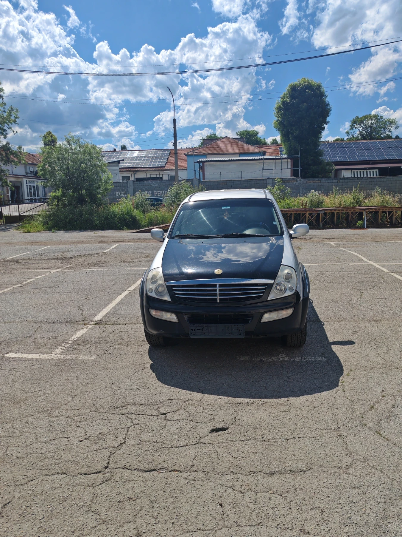 SsangYong Rexton Джип