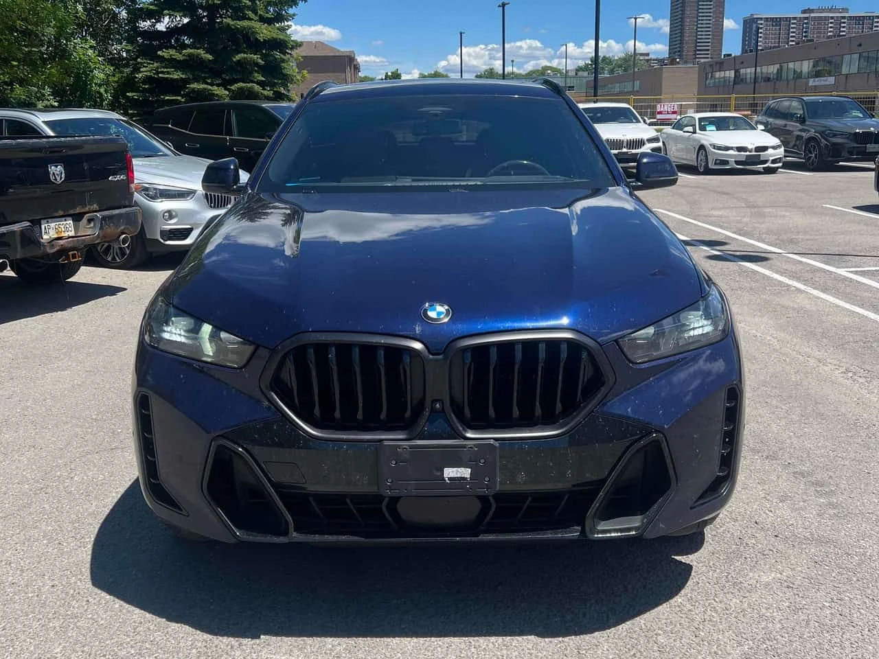 BMW X6 | DISTRONIC | HARMAN KARDON | HUD | ВЪЗДУХ | , снимка 6 - Автомобили и джипове - 54995010