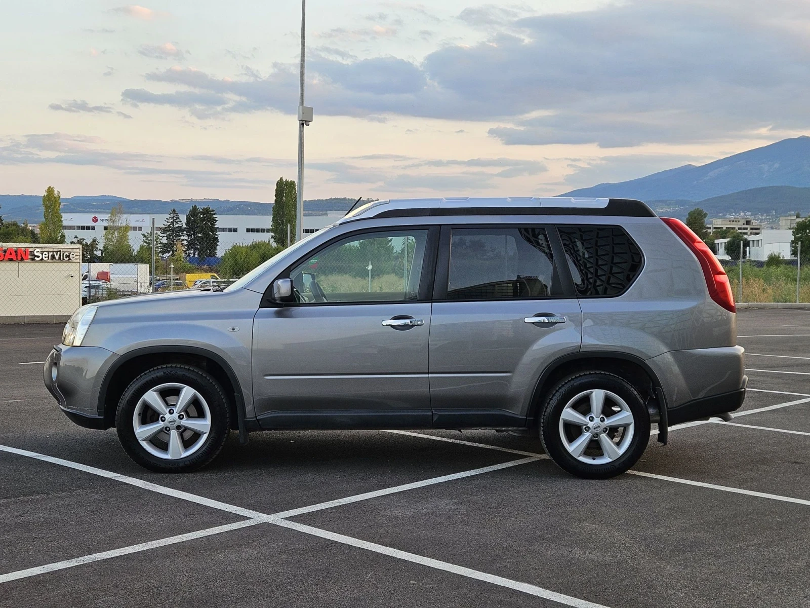 Nissan X-trail Х-trail АВТОМАТИК !!!, снимка 4 - Автомобили и джипове - 56133308