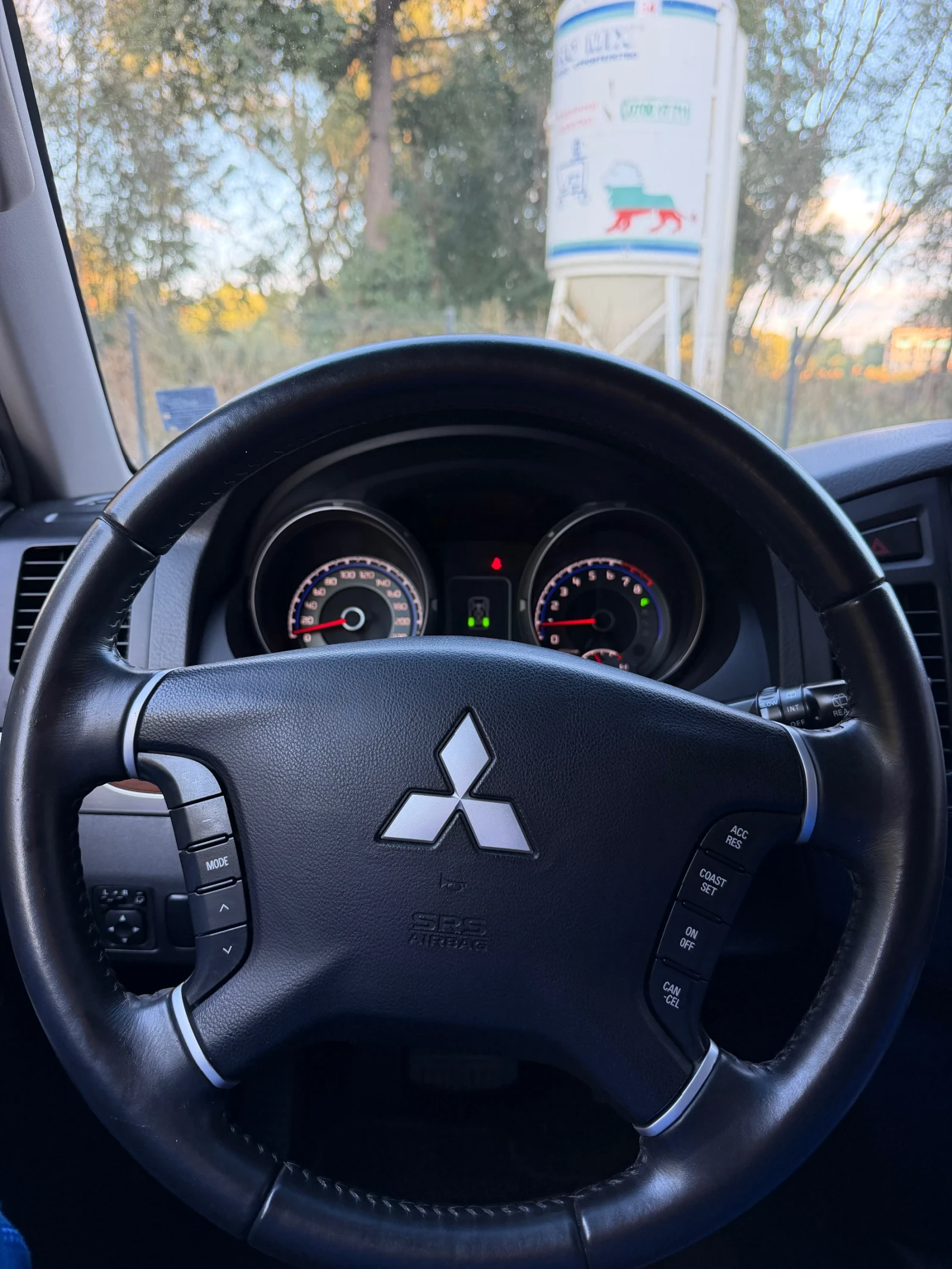 Mitsubishi Pajero 3.8 V6 Automatic , снимка 14 - Автомобили и джипове - 56298308