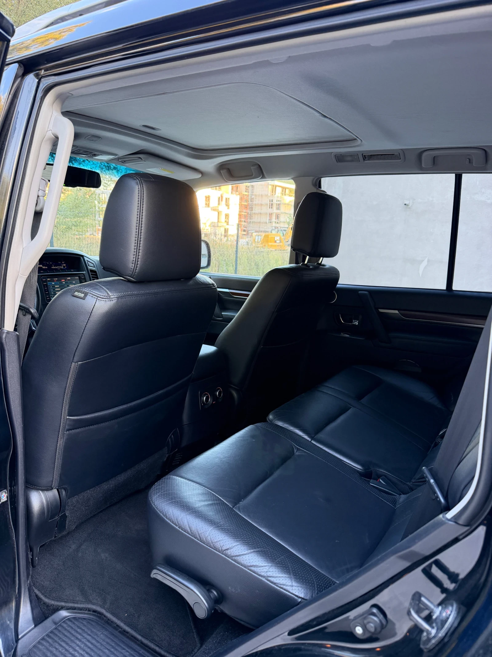 Mitsubishi Pajero 3.8 V6 Automatic , снимка 13 - Автомобили и джипове - 56298308